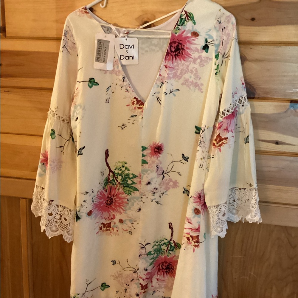 Davi & Dani Lily Dress M NWT